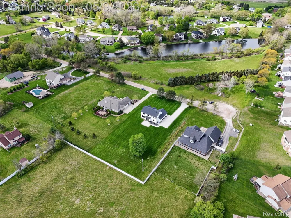 27598 Green Valley Drive Lyon Charter Township, MI 48165
