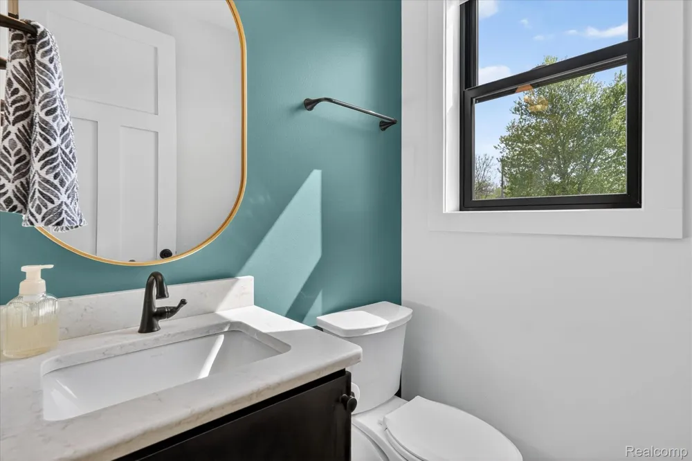 27598 Green Valley Drive Lyon Charter Township, MI 48165