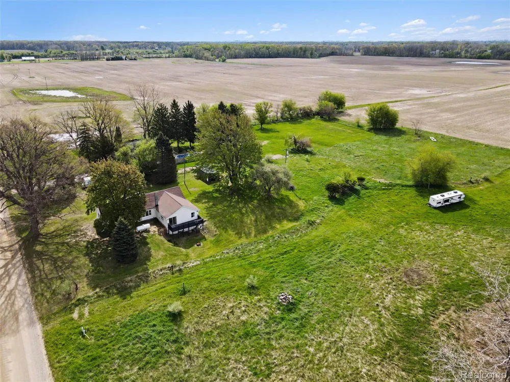 9433 E Lovejoy Road Conway Township, MI 48872