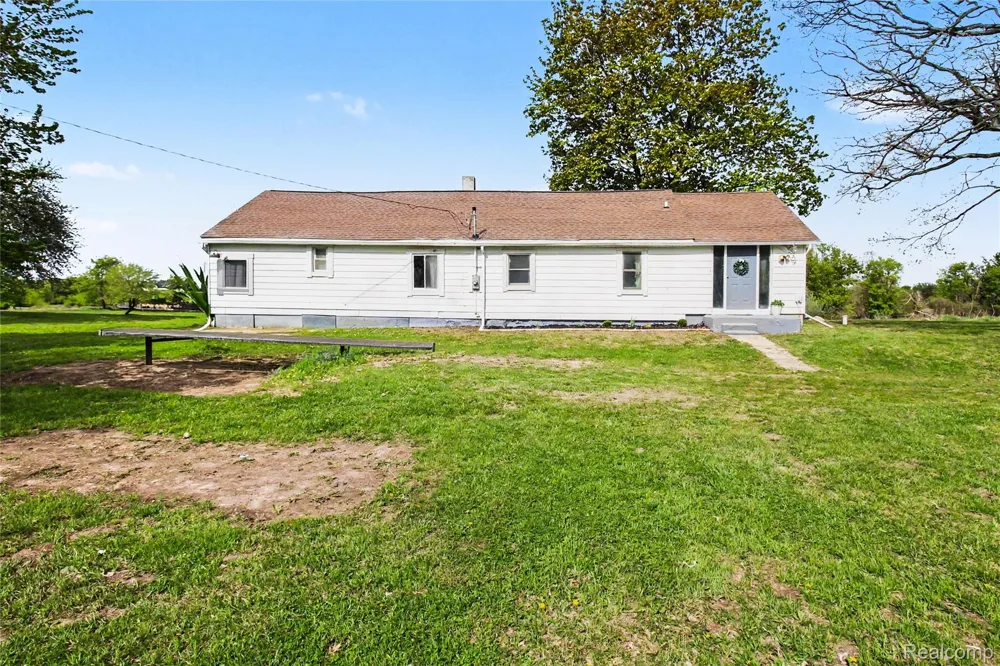 9433 E Lovejoy Road Conway Township, MI 48872