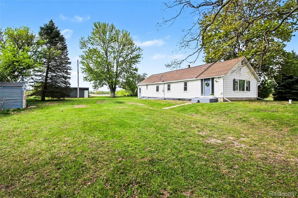 9433 E Lovejoy Road Conway Township, MI 48872
