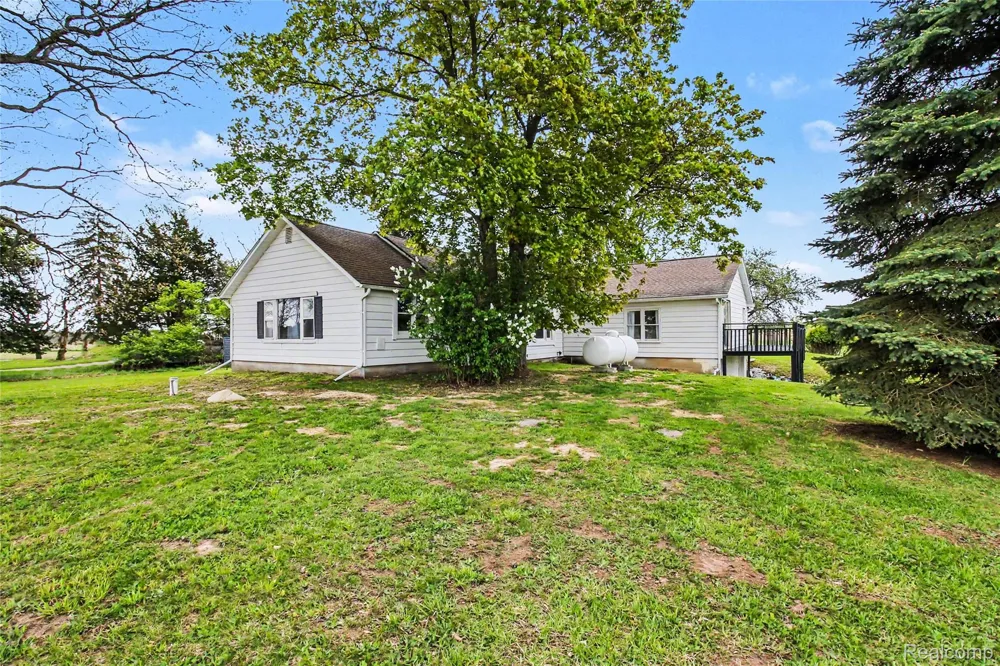 9433 E Lovejoy Road Conway Township, MI 48872
