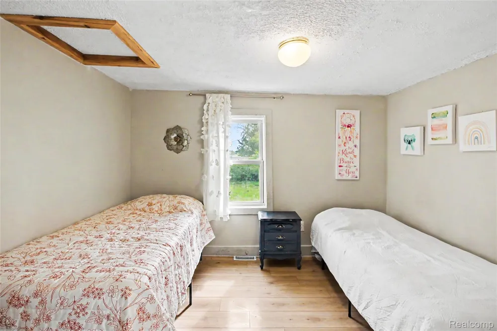 9433 E Lovejoy Road Conway Township, MI 48872