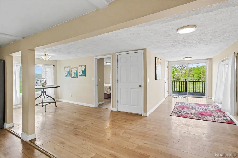 9433 E Lovejoy Road Conway Township, MI 48872