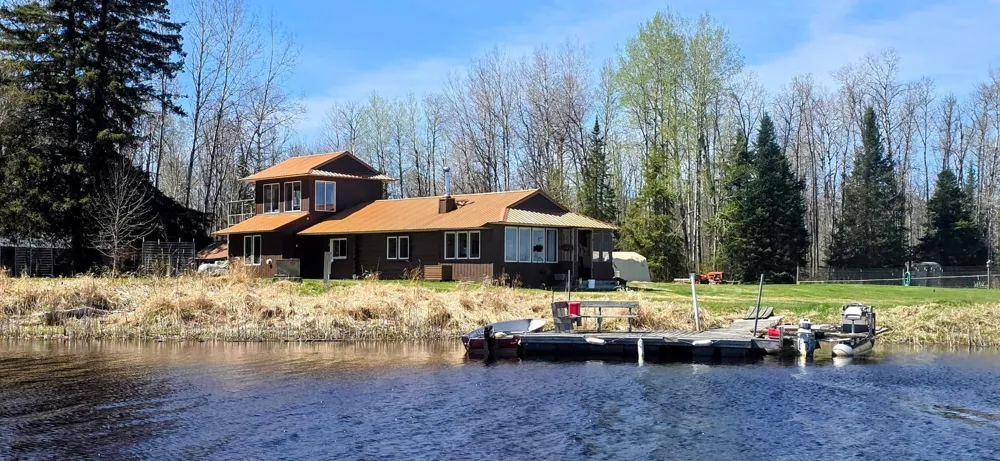 17801 Bear Creek Angle Inlet, MN 56711