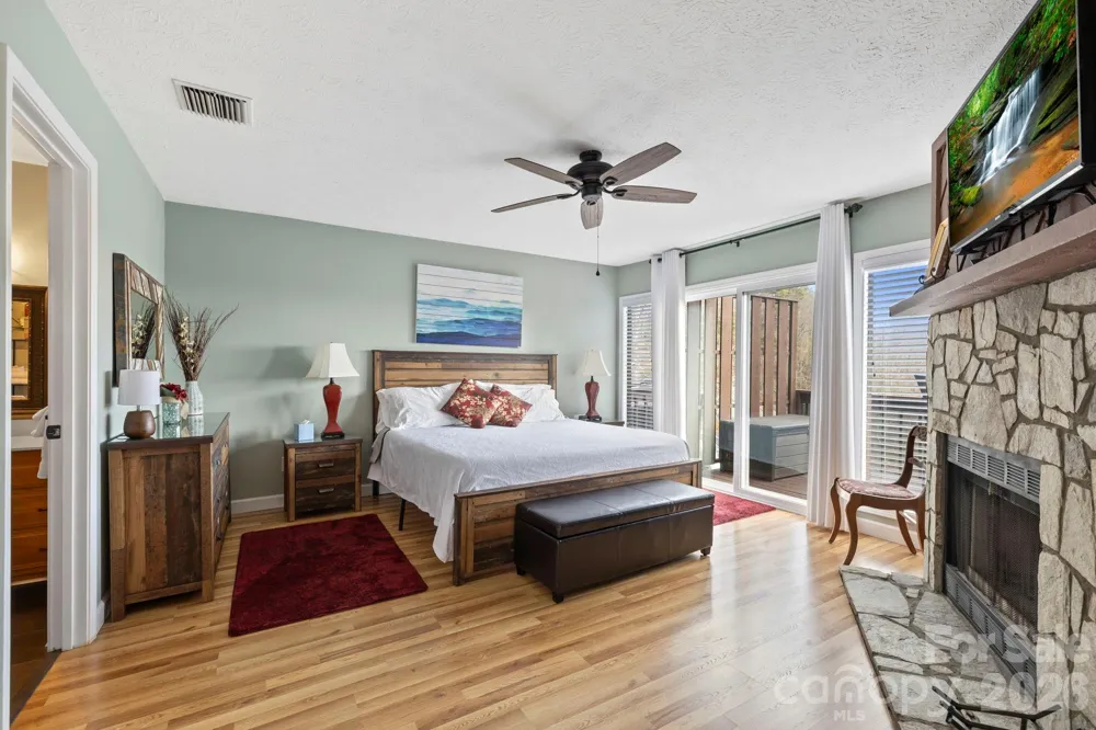 78 Upper Tanglewood Road #6 Lake Toxaway, NC 28747