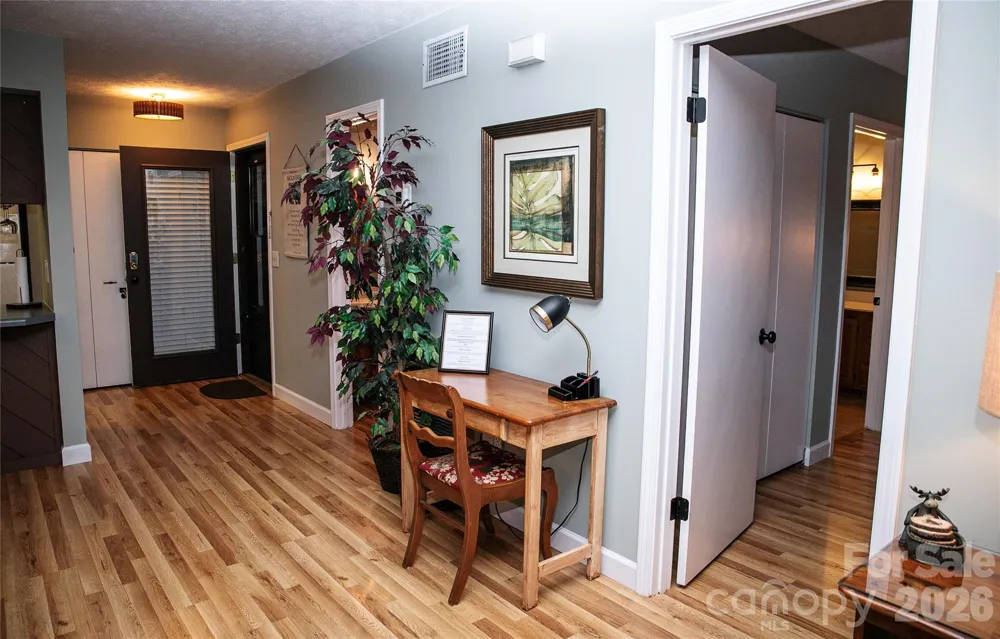 78 Upper Tanglewood Road #6 Lake Toxaway, NC 28747
