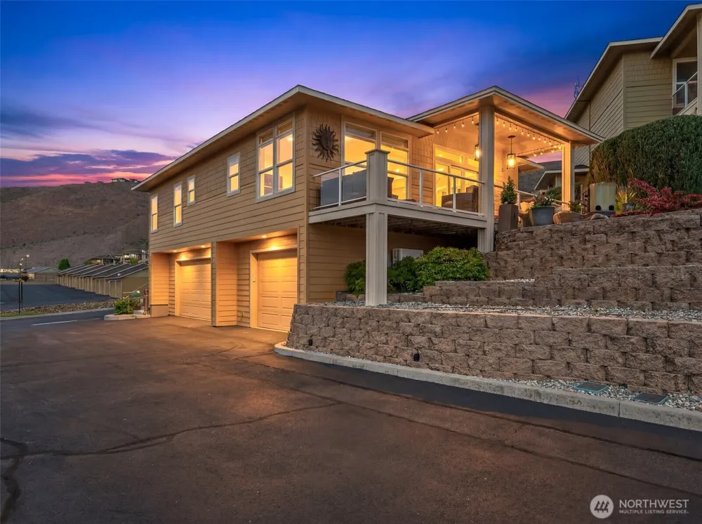 9119 Seahawk Lane NW Quincy, WA 98848