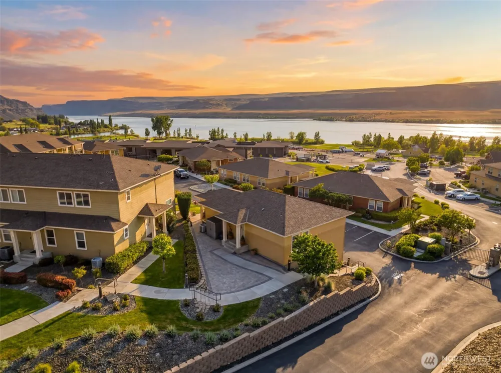9119 Seahawk Lane NW Quincy, WA 98848