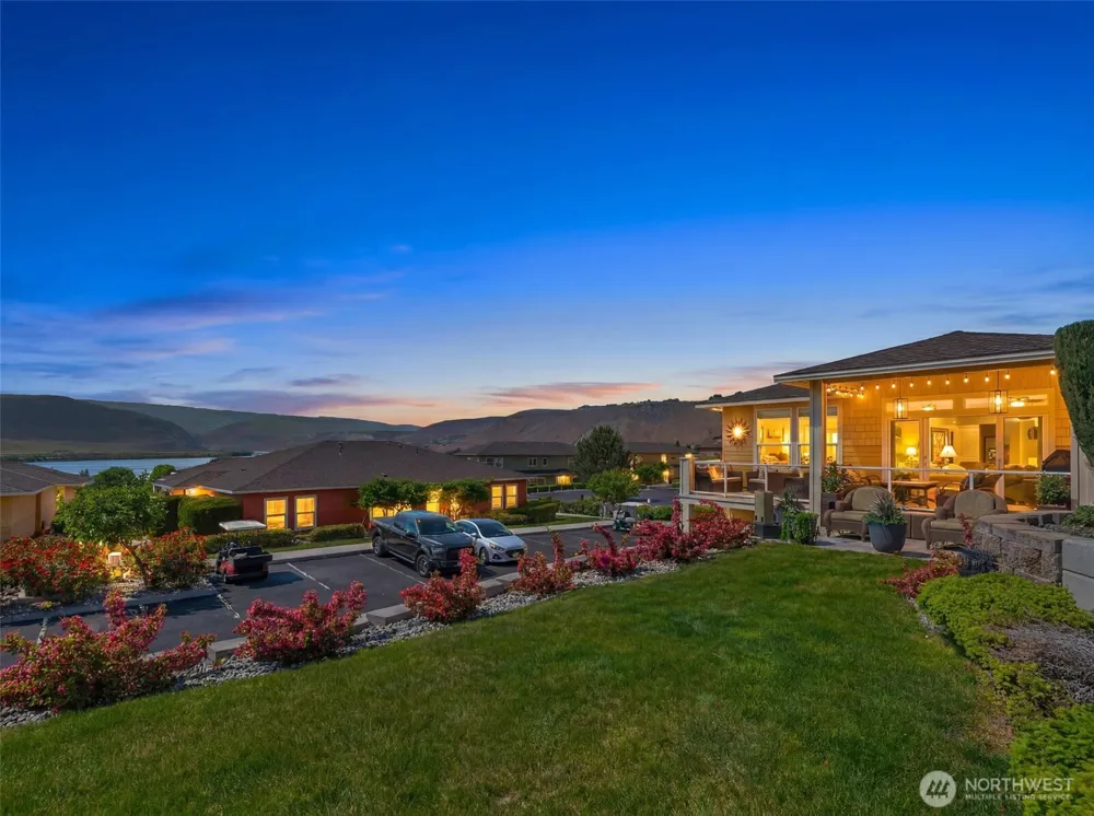 9119 Seahawk Lane NW Quincy, WA 98848