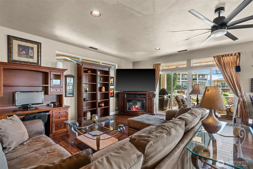 9119 Seahawk Lane NW Quincy, WA 98848