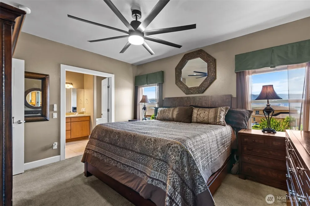 9119 Seahawk Lane NW Quincy, WA 98848