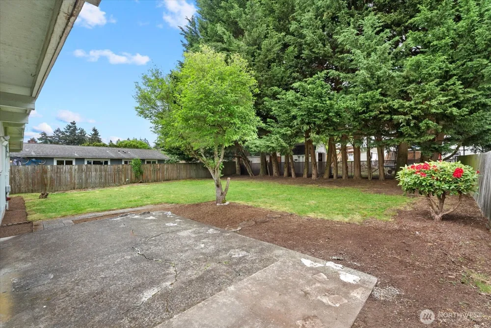 29317 38th Place S Auburn, WA 98001