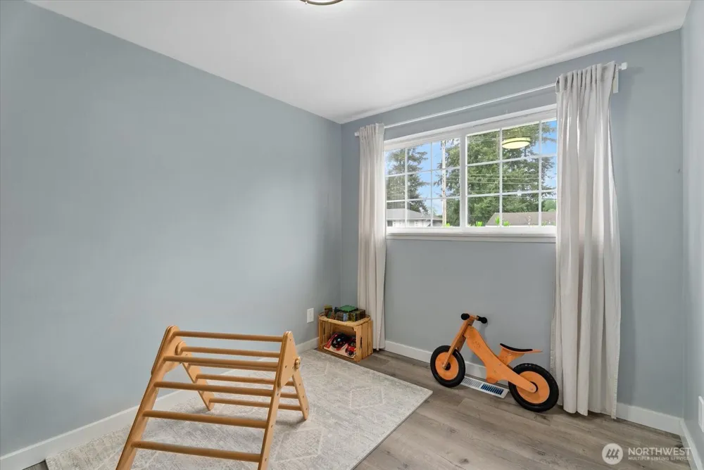 29317 38th Place S Auburn, WA 98001