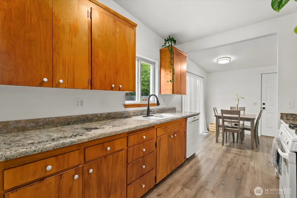 29317 38th Place S Auburn, WA 98001