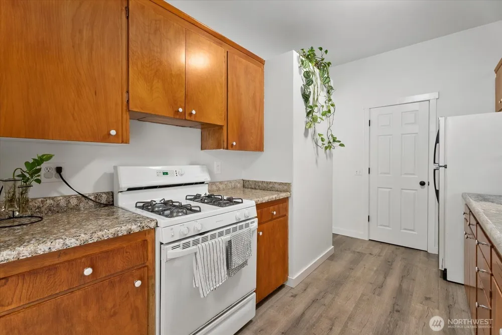 29317 38th Place S Auburn, WA 98001