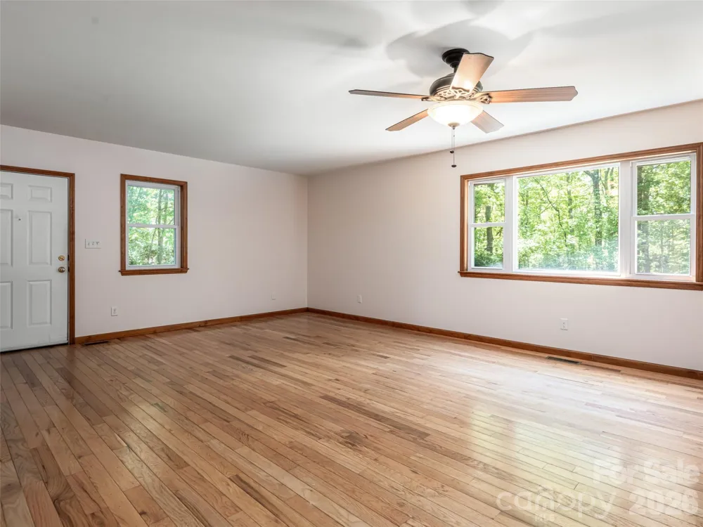 146 Fairmont Road Candler, NC 28715