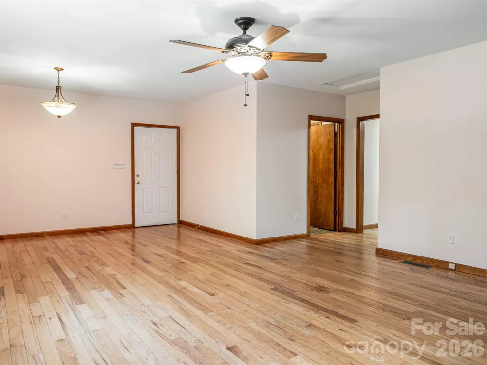 146 Fairmont Road Candler, NC 28715