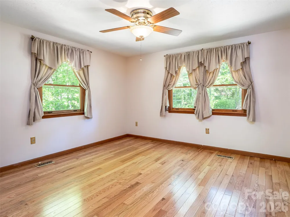 146 Fairmont Road Candler, NC 28715