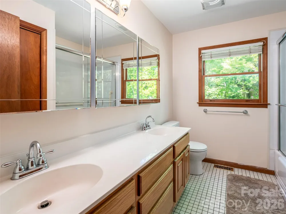 146 Fairmont Road Candler, NC 28715