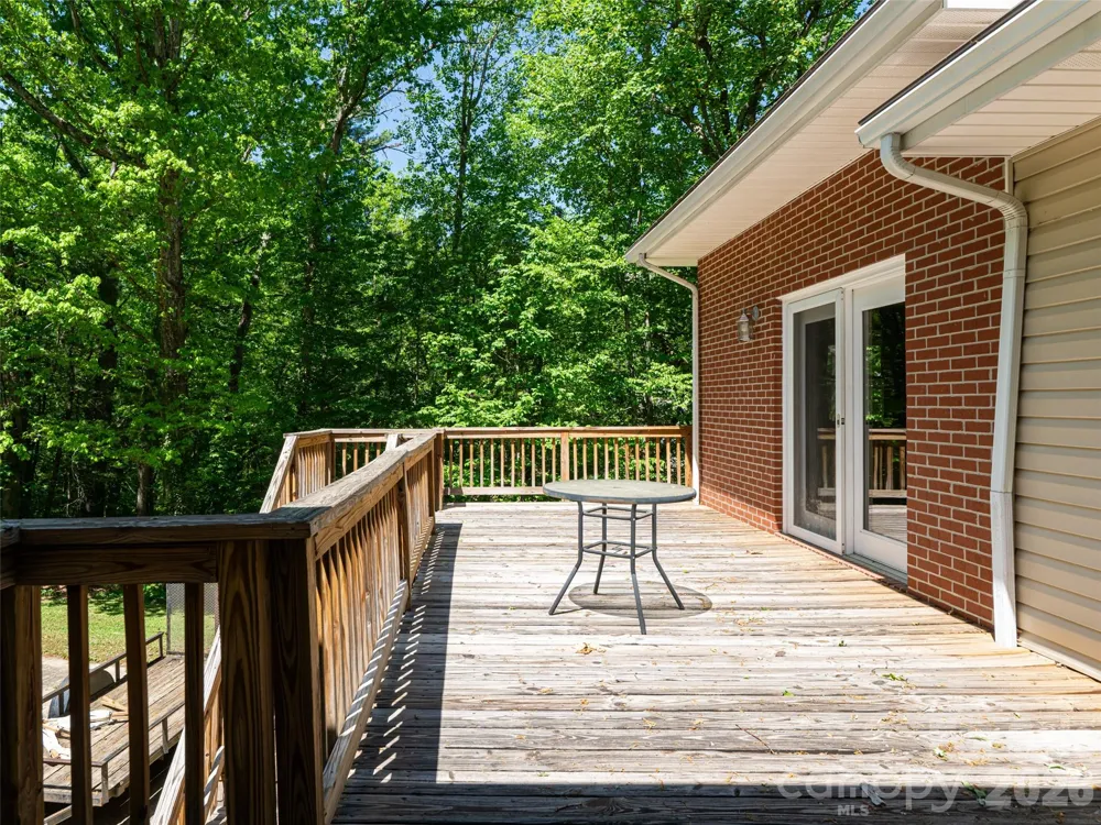 146 Fairmont Road Candler, NC 28715
