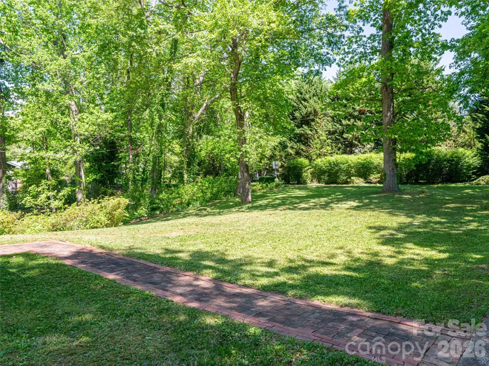 146 Fairmont Road Candler, NC 28715