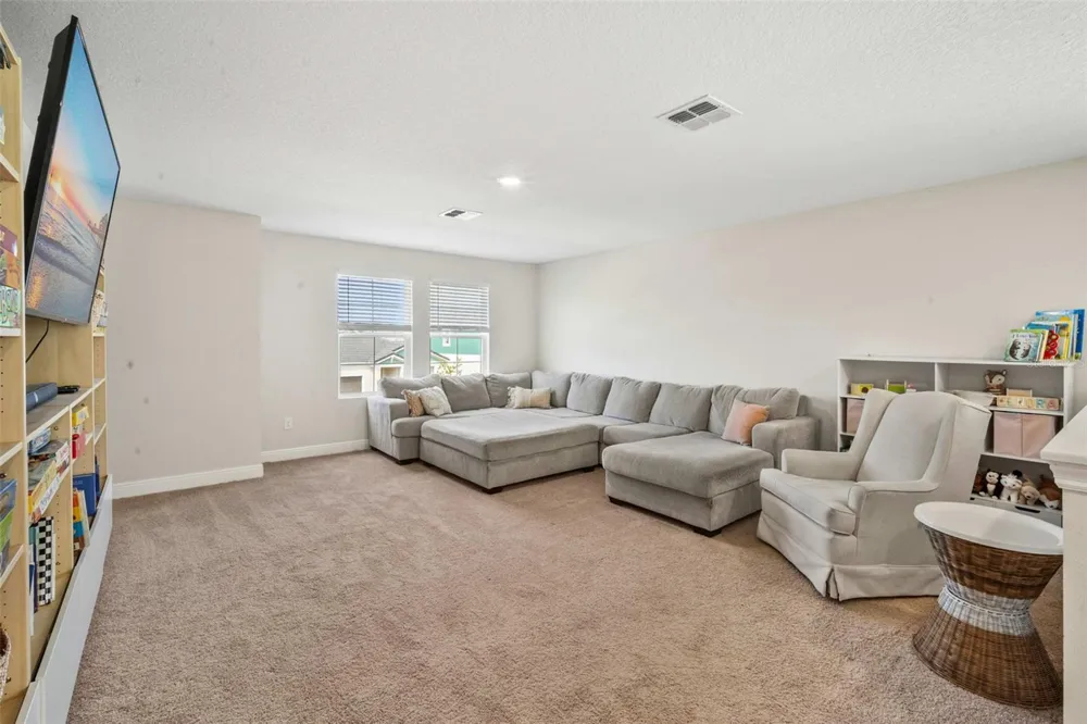 10308 FIELDSTONE MYRTLE WAY San Antonio, FL 33576