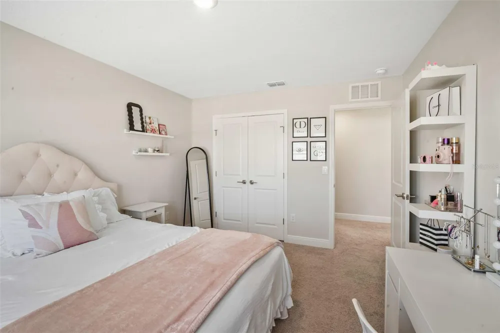 10308 FIELDSTONE MYRTLE WAY San Antonio, FL 33576