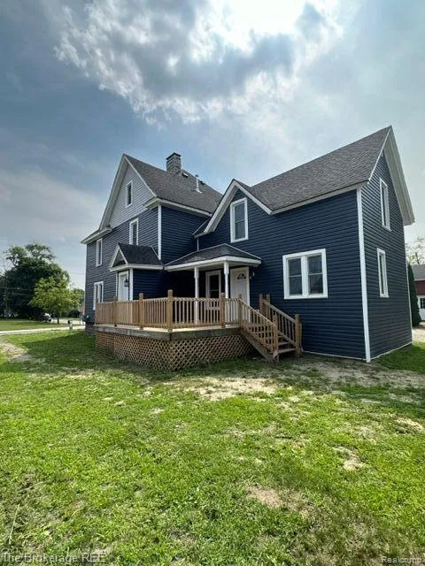 11 1ST STREET Oxford Village, MI 48371