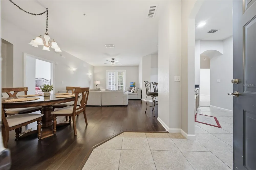 3001 LAUREL RUN LANE #204 Kissimmee, FL 34741