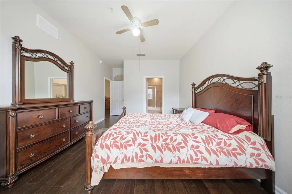 3001 LAUREL RUN LANE #204 Kissimmee, FL 34741