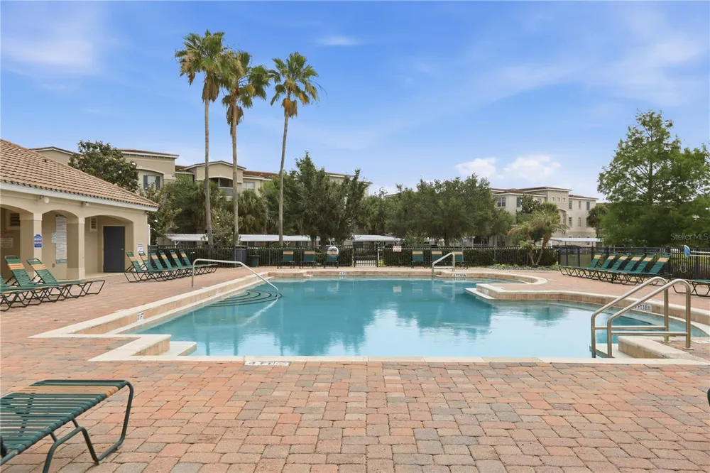 3001 LAUREL RUN LANE #204 Kissimmee, FL 34741