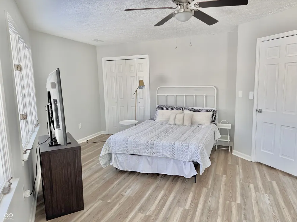 50 Woodlawn Village Mitchell, IN 47446