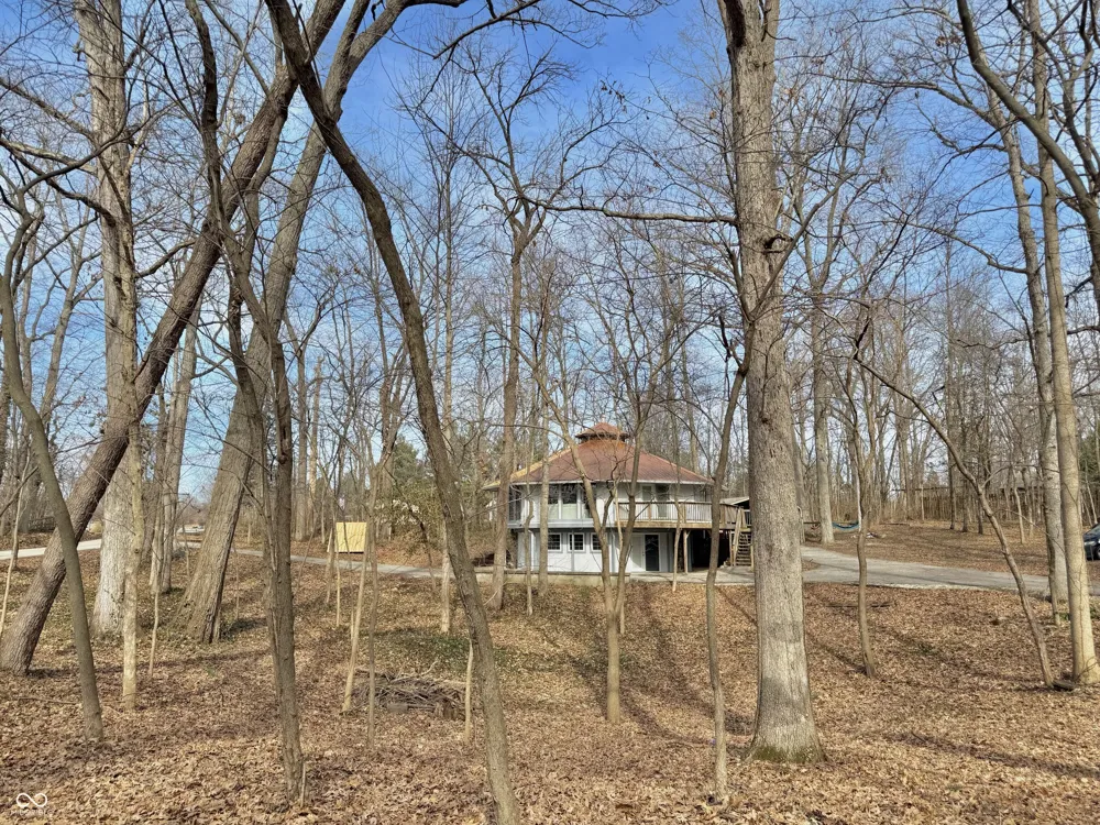 50 Woodlawn Village Mitchell, IN 47446