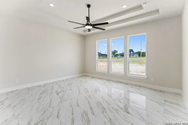 109 Summer Meadow Dr La Vernia, TX 78121
