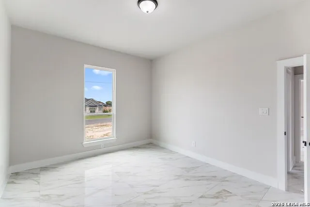 109 Summer Meadow Dr La Vernia, TX 78121