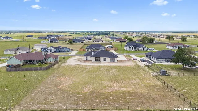 109 Summer Meadow Dr La Vernia, TX 78121
