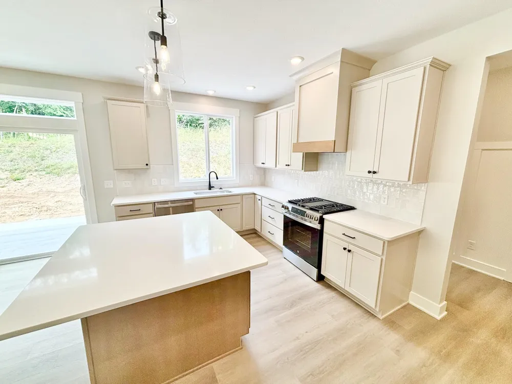 5859 Valley Point Drive SE Caledonia Township, MI 49316
