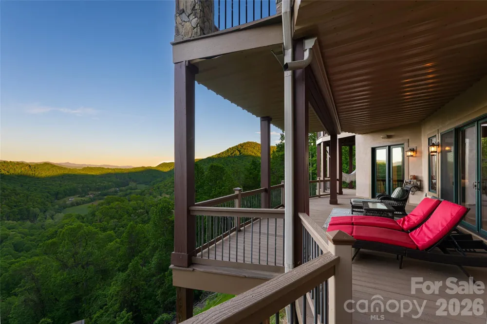 326 Summit Drive Whittier, NC 28789