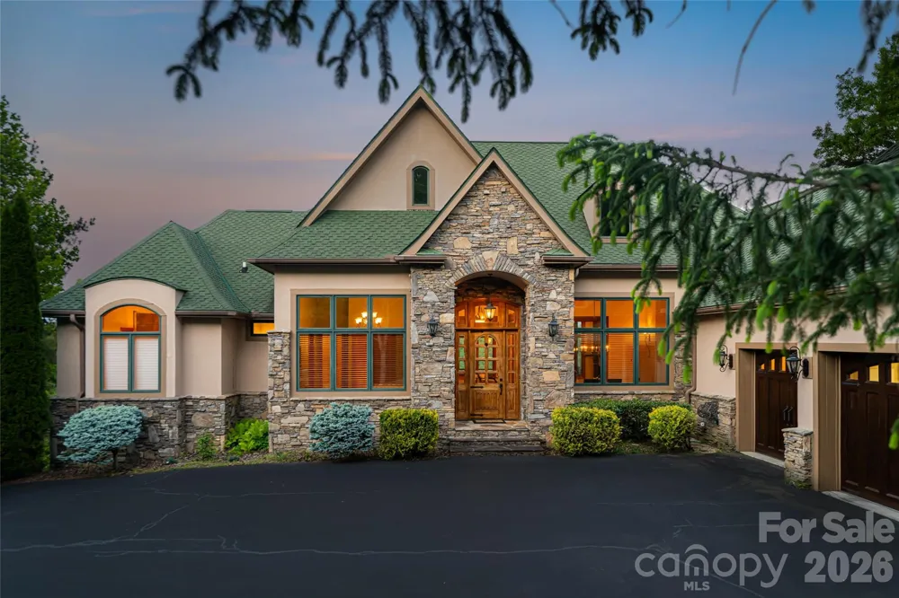 326 Summit Drive Whittier, NC 28789