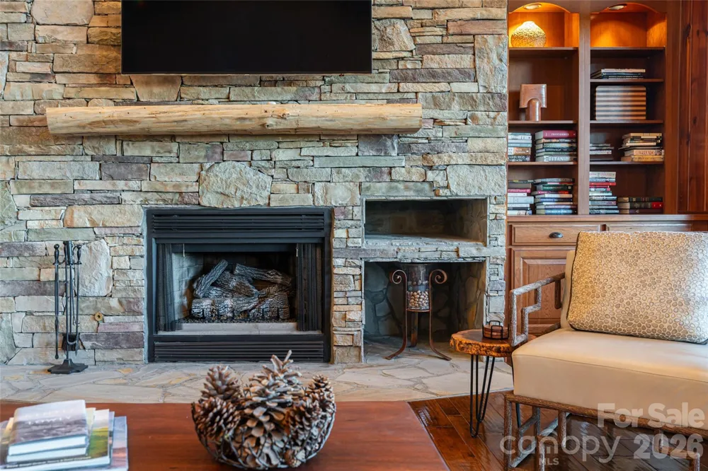 326 Summit Drive Whittier, NC 28789