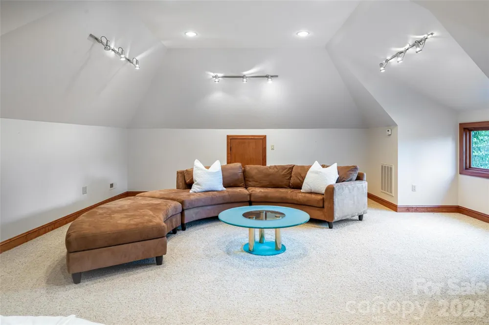 326 Summit Drive Whittier, NC 28789