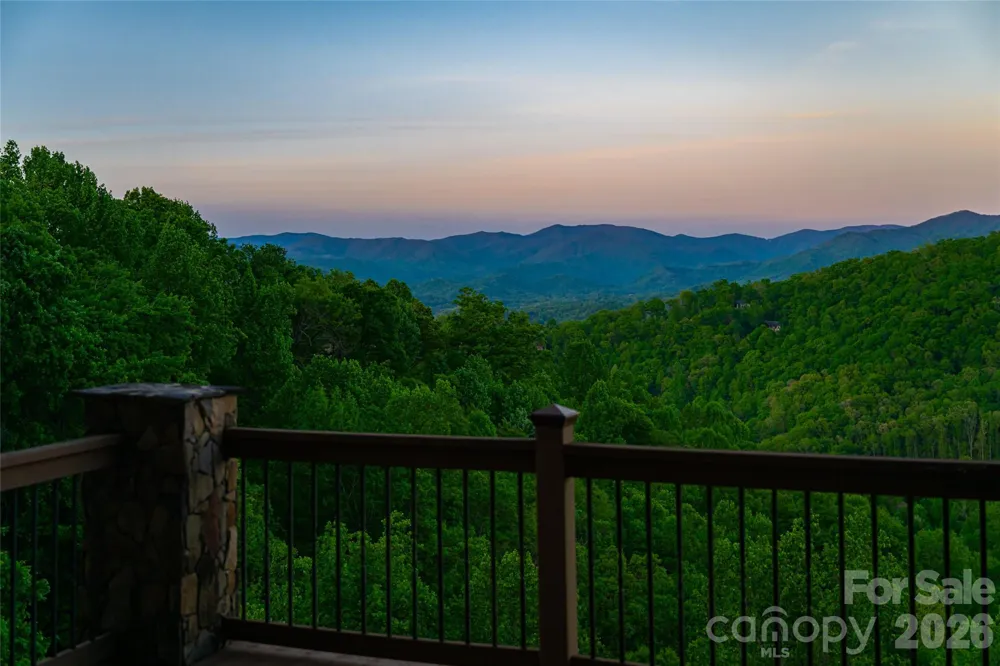 326 Summit Drive Whittier, NC 28789