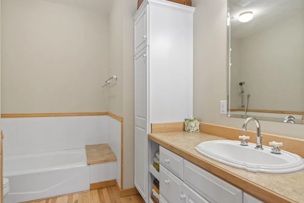 8431 Drake Lane Whitewater Township, MI 49690