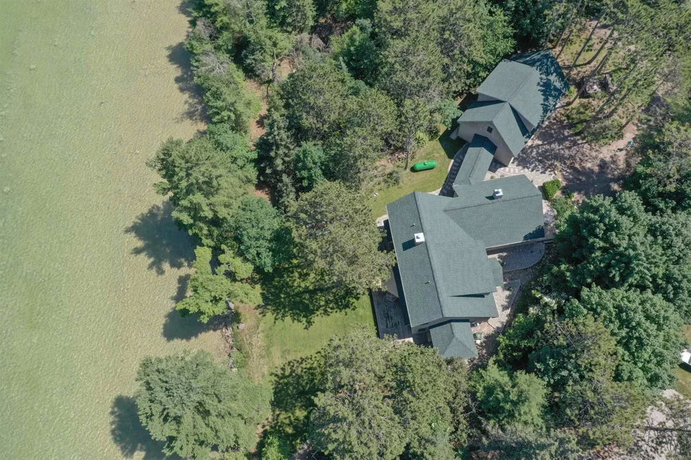 8431 Drake Lane Whitewater Township, MI 49690