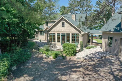 8431 Drake Lane