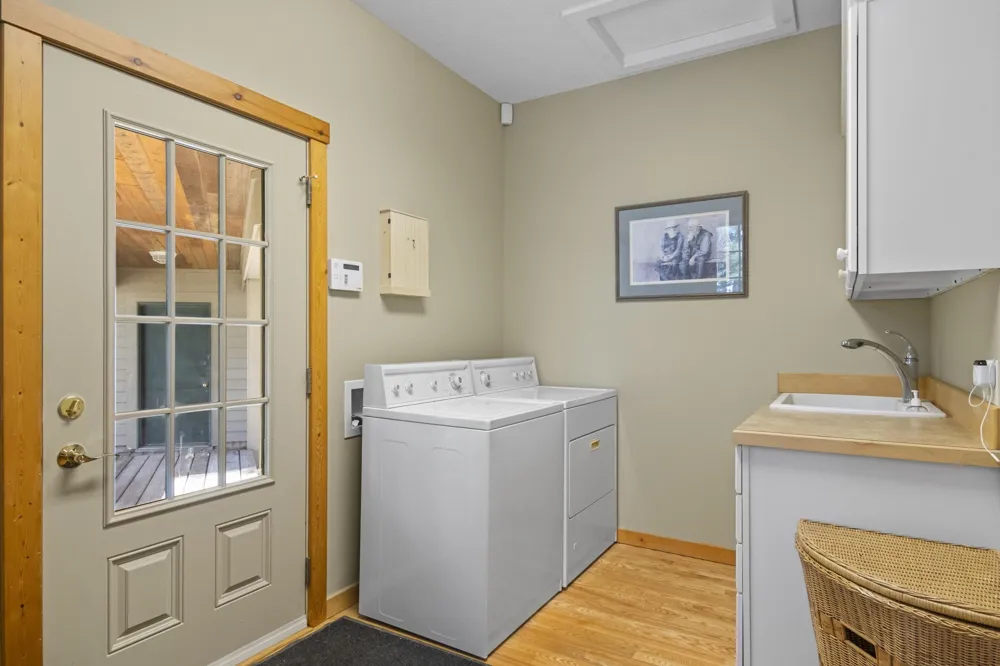 8431 Drake Lane Whitewater Township, MI 49690