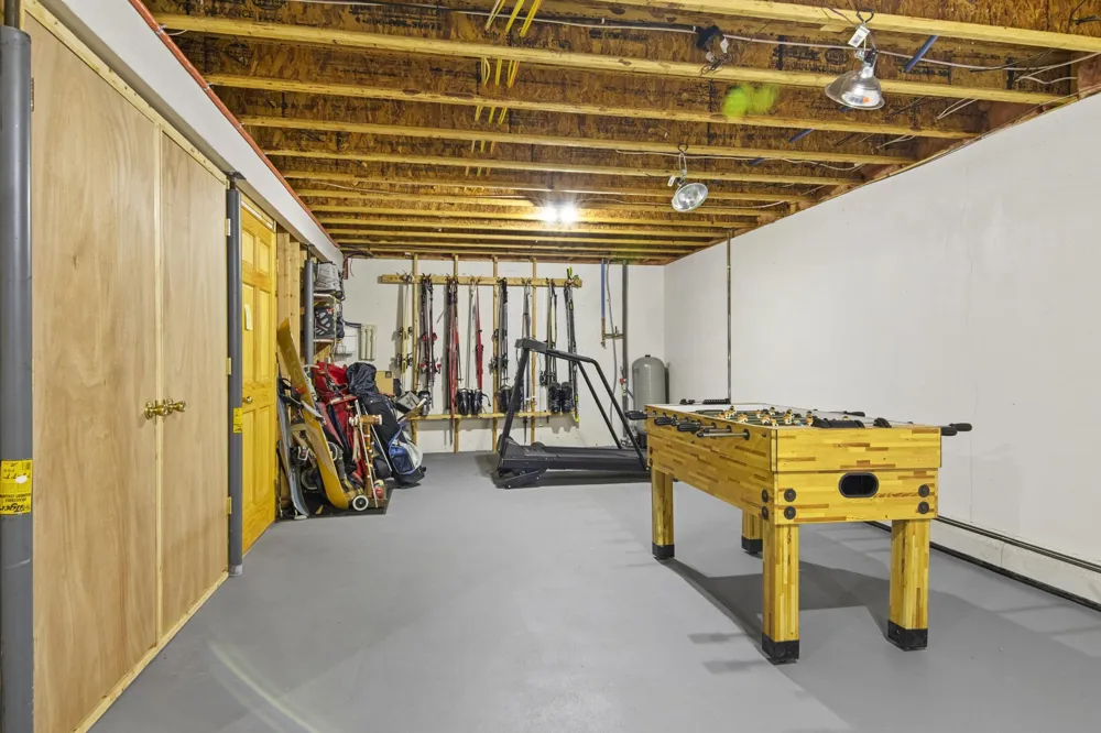 8431 Drake Lane Whitewater Township, MI 49690
