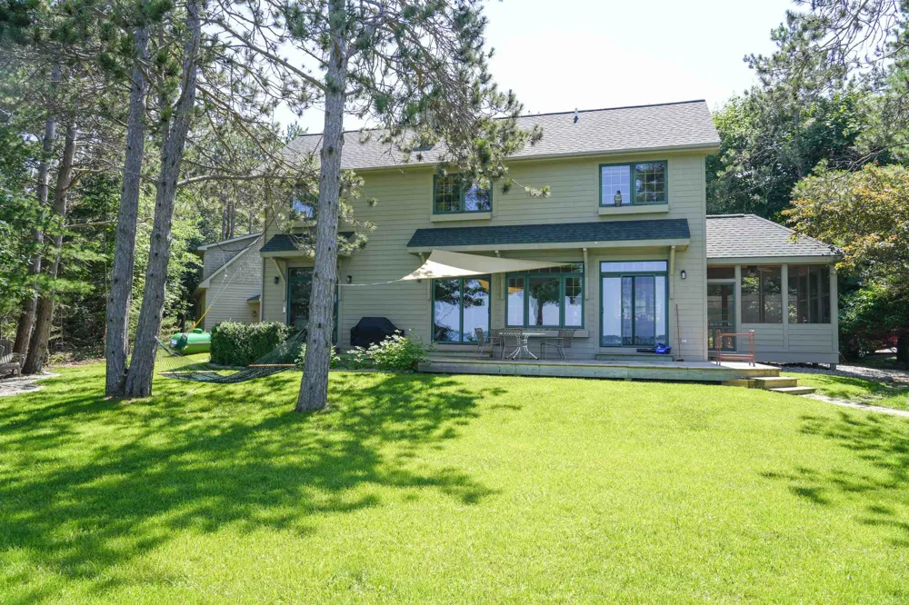 8431 Drake Lane Whitewater Township, MI 49690