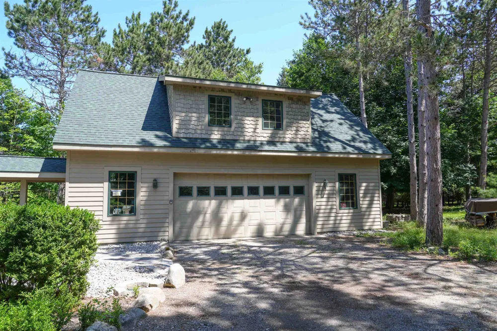 8431 Drake Lane Whitewater Township, MI 49690